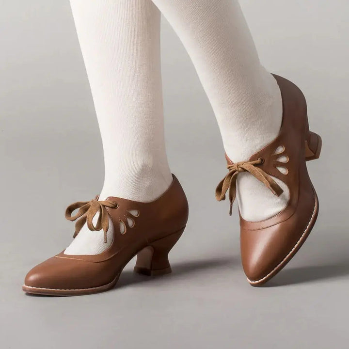 Damen Mary-Jane Pumps mit Schnürung und Cutout-Oberteil mit niedrigem Absatz-Women Footwear-Alpenkind
