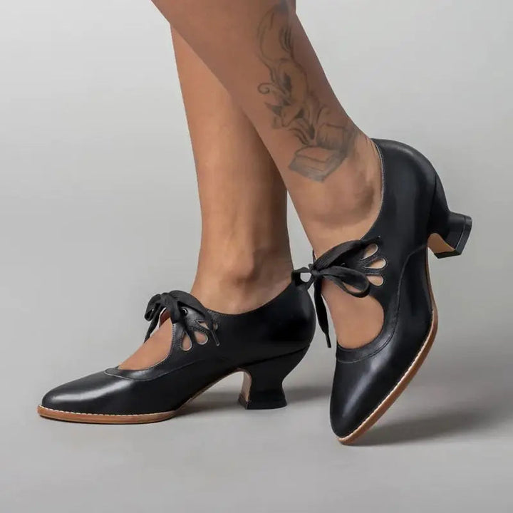 Damen Mary-Jane Pumps mit Schnürung und Cutout-Oberteil mit niedrigem Absatz-Women Footwear-Alpenkind