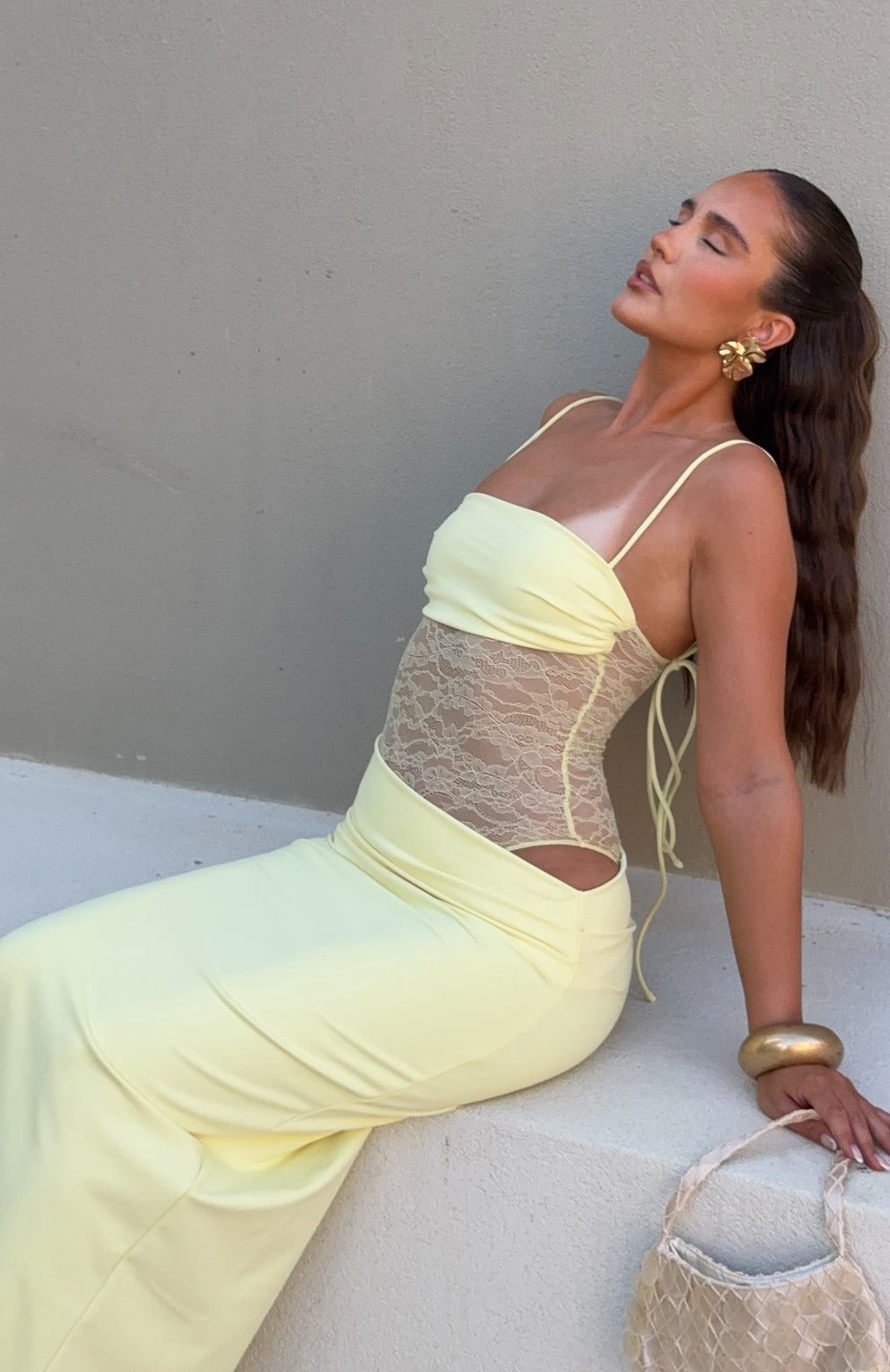 Damen Maxikleid mit geradem Ausschnitt und doppelten Spaghettiträgern mit floralem Spitzeneinsatz