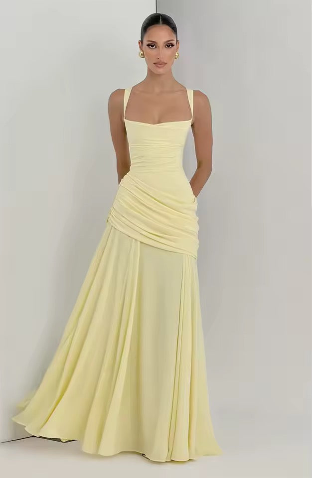 Damen Maxikleid mit Herzausschnitt und asymmetrischer Raffung