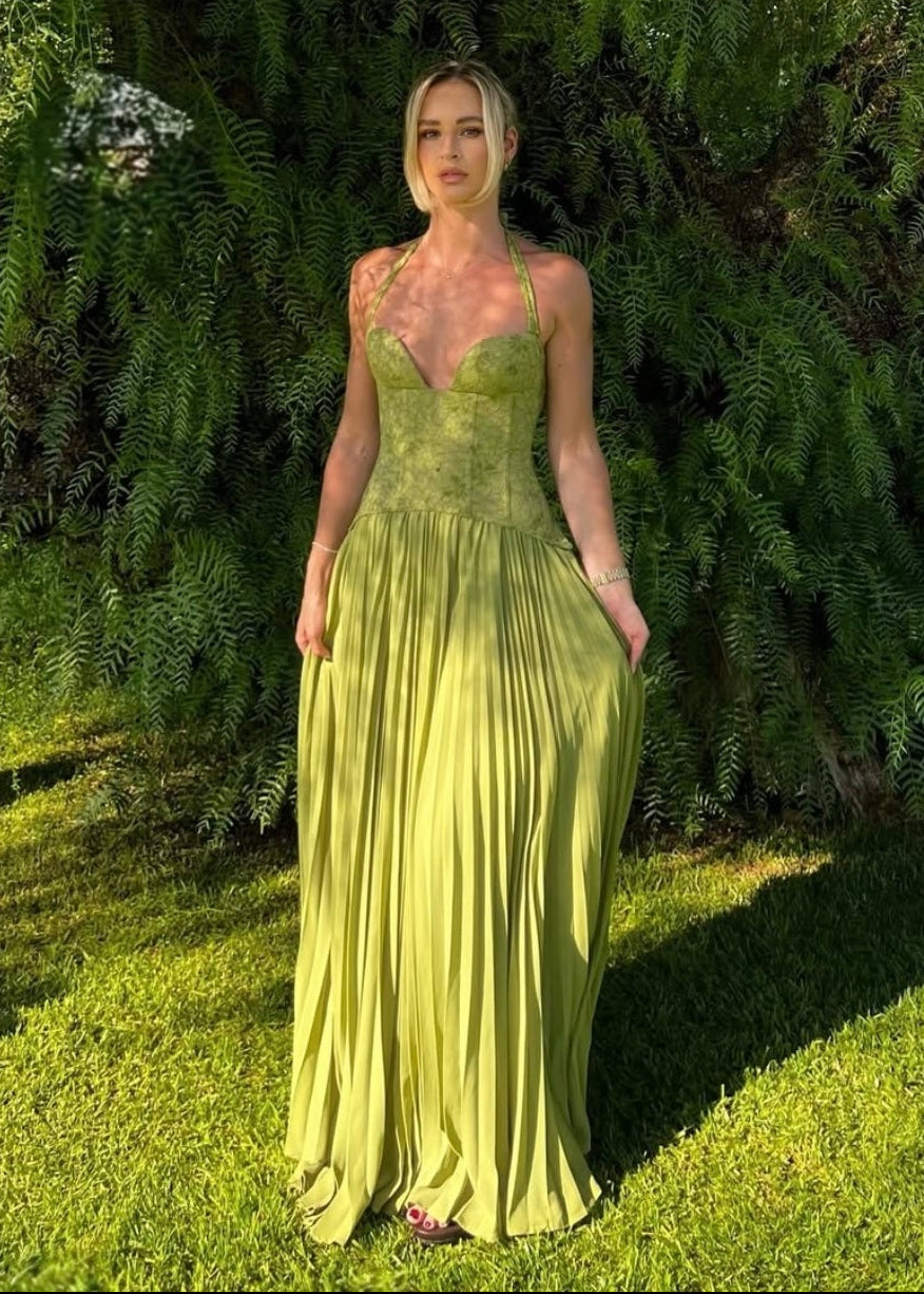 Damen Maxikleid mit Herzausschnitt und plissiertem Rockteil