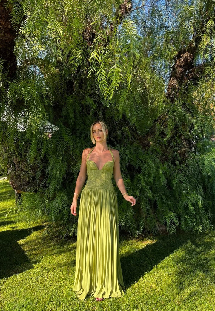 Damen Maxikleid mit Herzausschnitt und plissiertem Rockteil