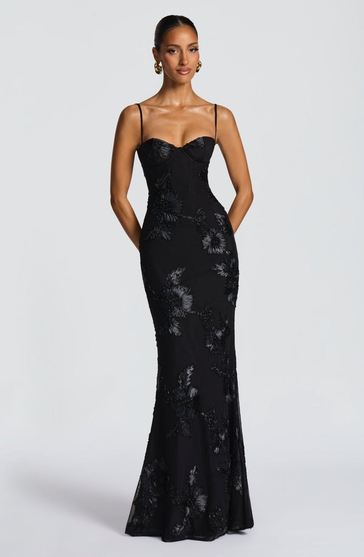 Damen Maxikleid mit Herzausschnitt und Spaghettiträgern mit Schnürung am Rücken und Blumenapplikationen