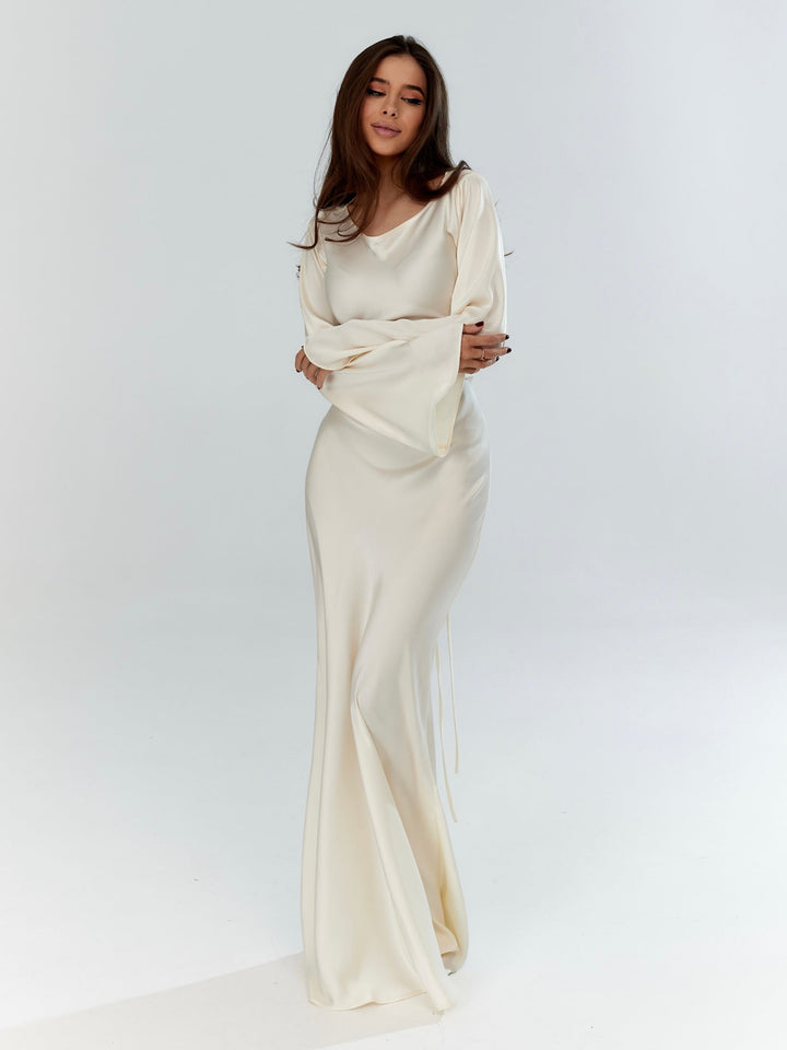 Damen Maxikleid mit Langen Glockenärmeln Rundhalsausschnitt und Bindegürtel am Rücken