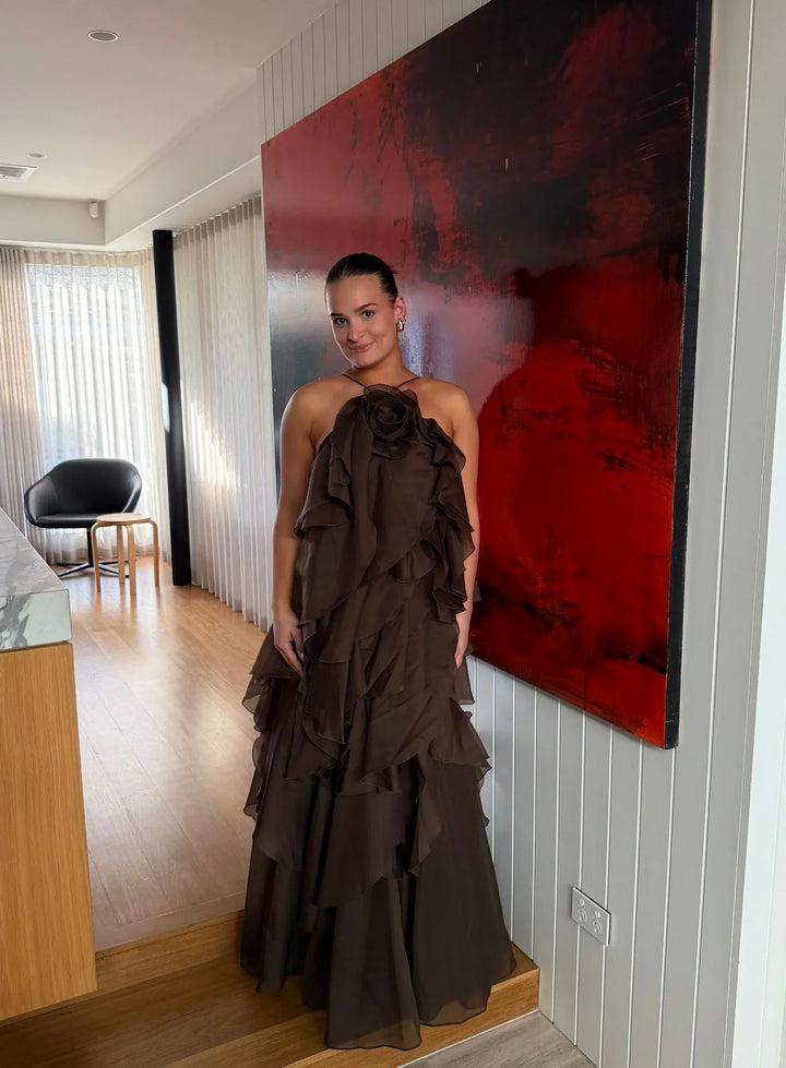 Damen Maxikleid mit Nackenträgern Blütenapplikation und mehrlagigen Volants