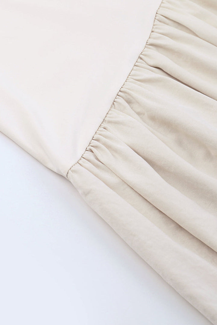 Damen Maxikleid mit schulterfreien Ärmelmanschetten und geknoteter Bustpartie und Öffnung