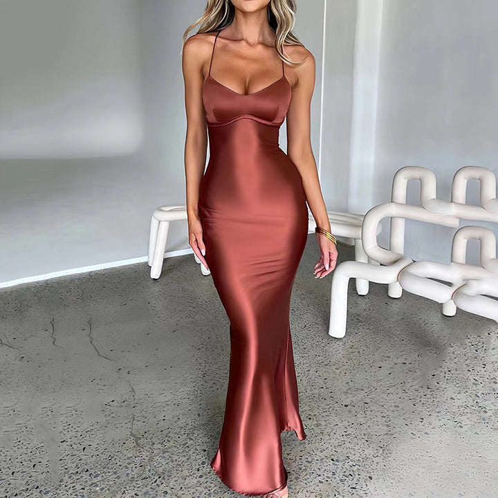 Damen Maxikleid mit Spaghettiträgern und Kreuzträgern am Rücken