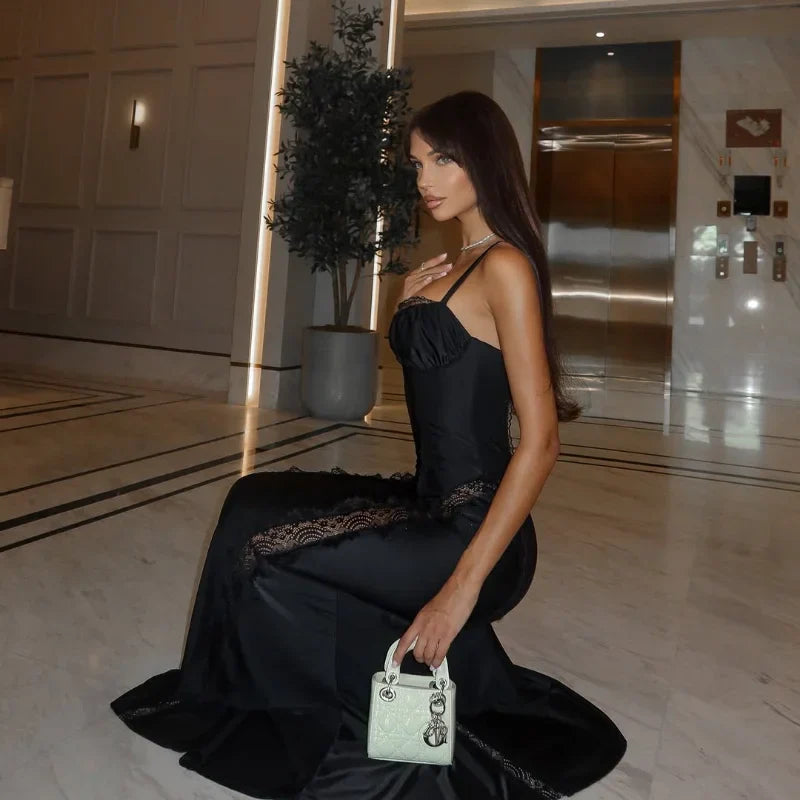Damen Maxikleid mit Spaghettiträgern und seitlichen Spitzenpaneelen