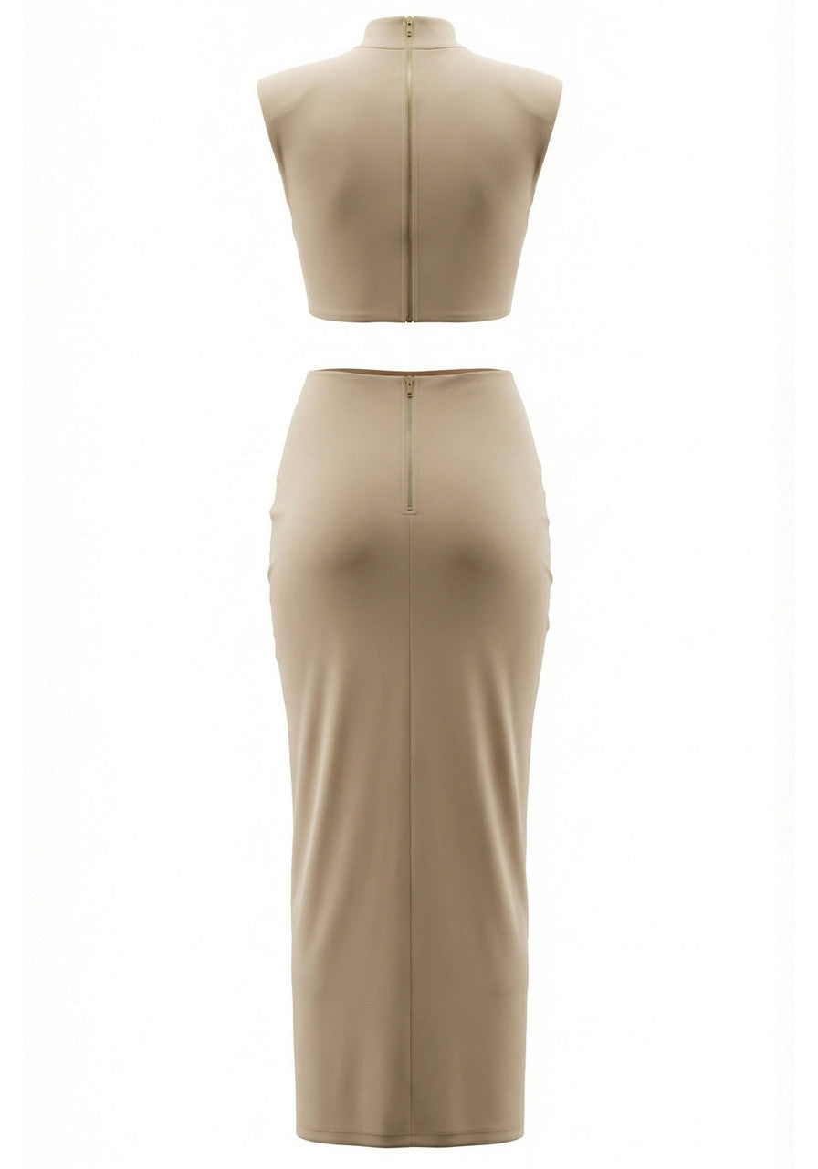 Damen Maxikleid mit Stehkragen und Schulterpolstern und seitlichen Öffnungen an der Taille