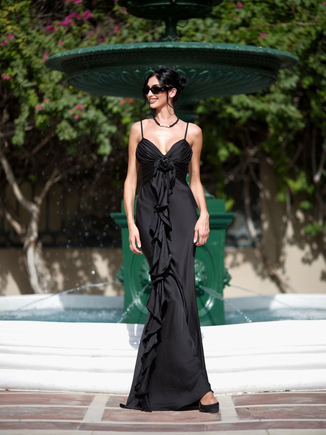 Damen Maxikleid mit V-Ausschnitt und Spaghettiträgern mit Rosette und Rüschenbesatz