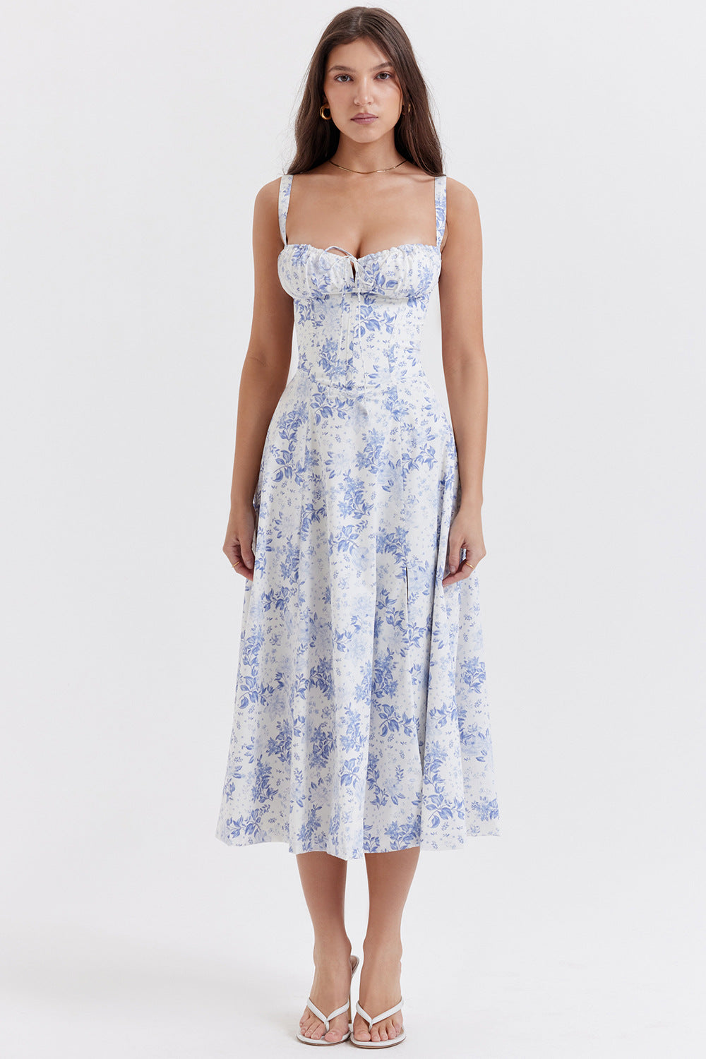 Damen Midikleid mit Herzausschnitt und breiten Trägern mit Ziernähten am Oberteil und Blumenmuster