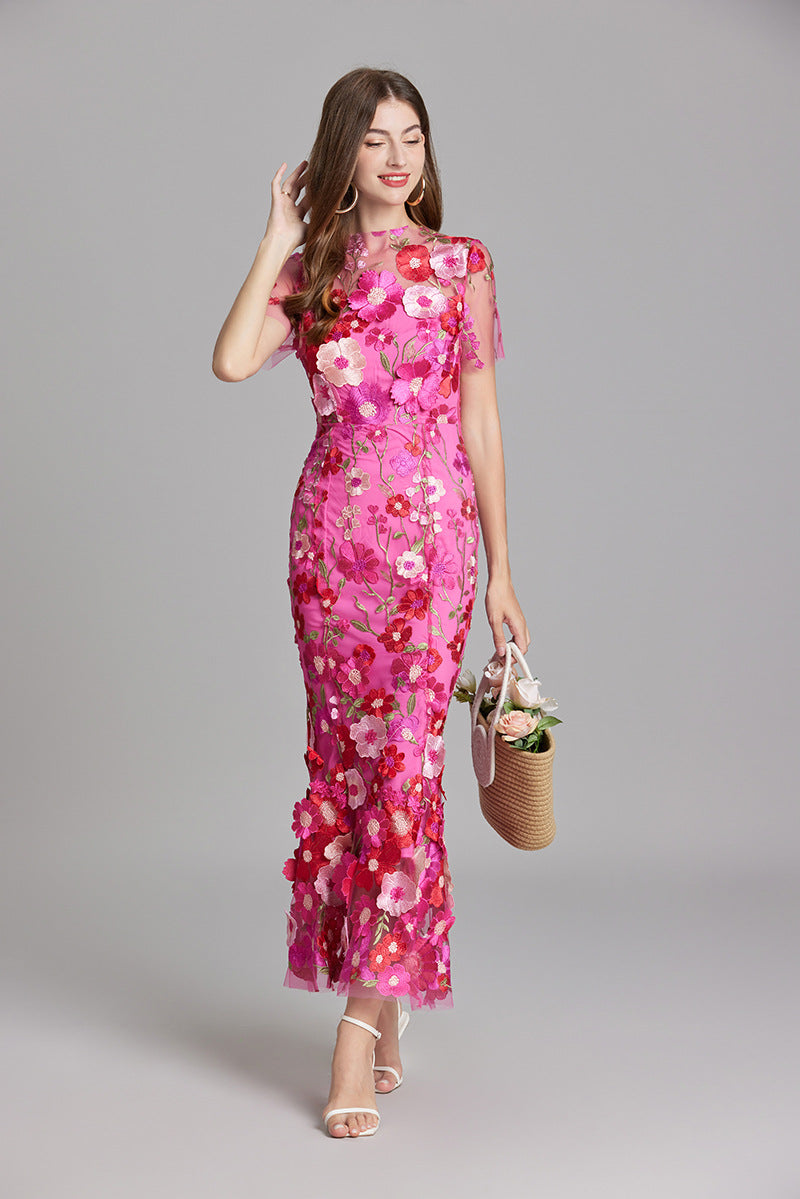 Damen Midikleid mit Kurzen Ärmeln Rundhals Blumenapplikationen und Transparentem Überzug