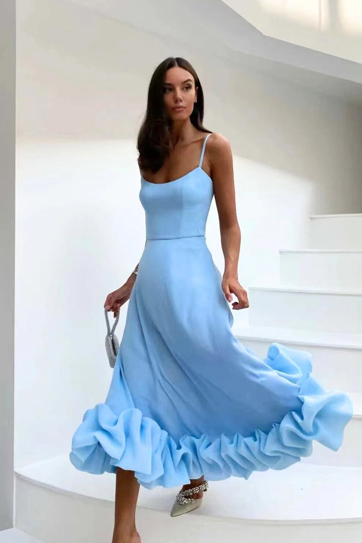 Damen Midikleid mit Spaghettiträgern Gerader Halspartie und Rüschensaum
