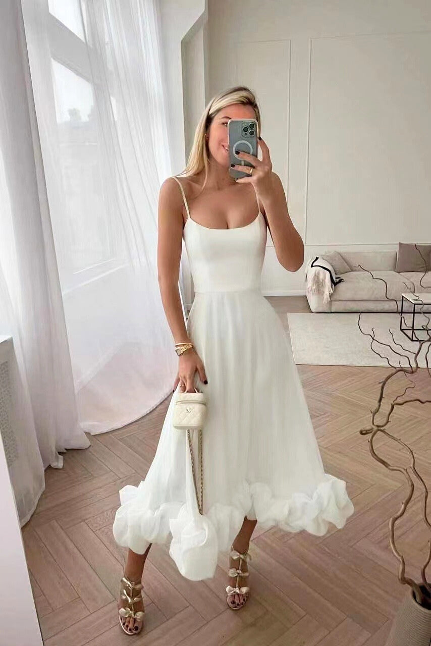 Damen Midikleid mit Spaghettiträgern Gerader Halspartie und Rüschensaum