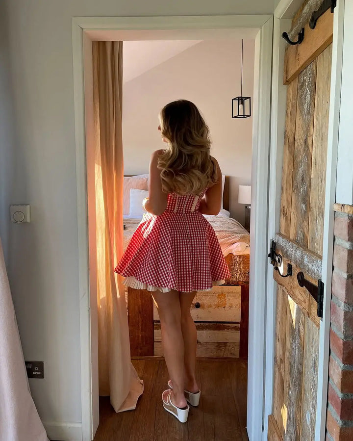 Damen Mini Kleid mit Herzausschnitt Neckholder Trägern Knopfleiste und Karomuster