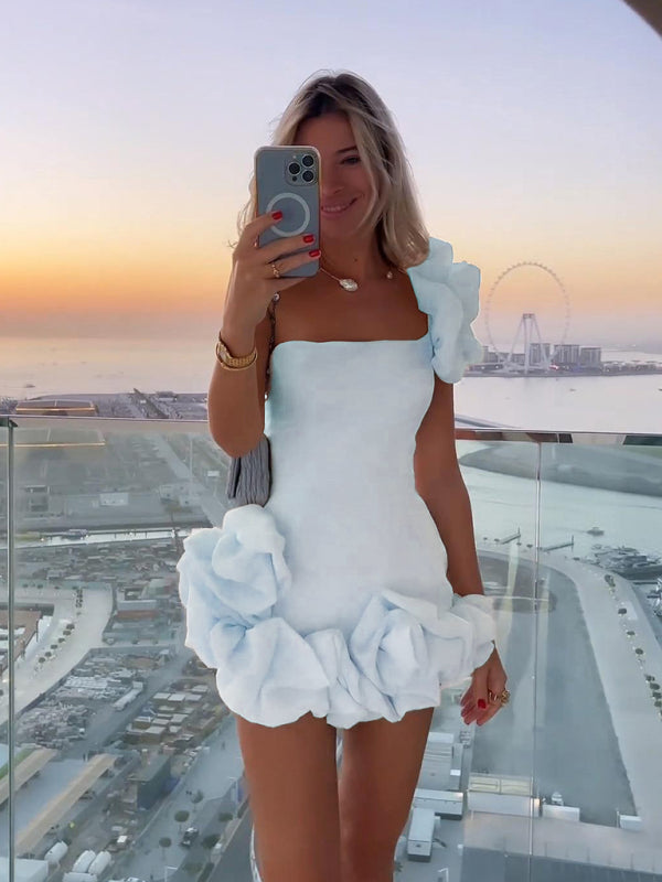 Damen Minikleid mit asymmetrischem Ausschnitt Rüschenträger und voluminösem Rüschensaum