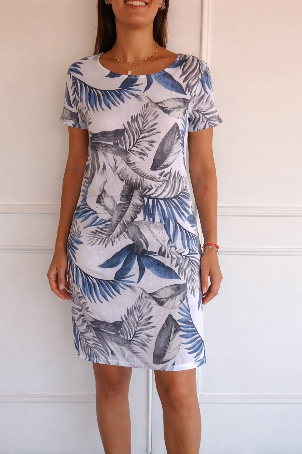 Damen Minikleid mit Rundhalsausschnitt Kurzen Kappenärmeln Seitentaschen und Geradem Saum