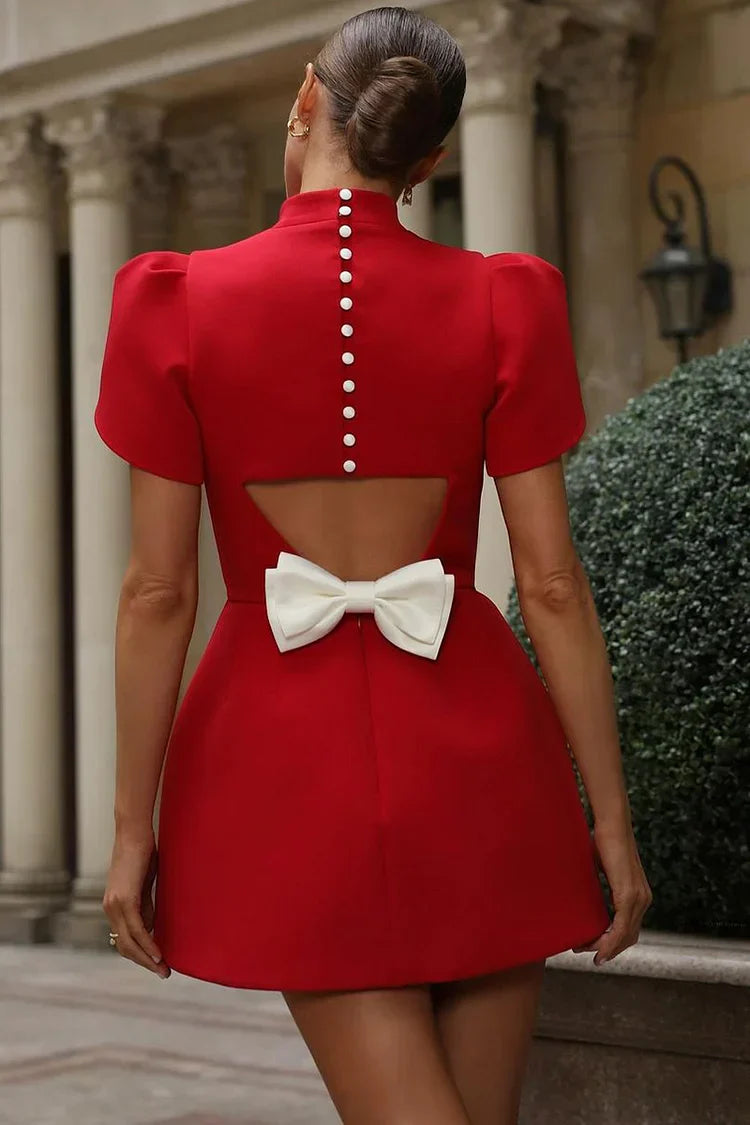 Damen Minikleid mit Stehkragen kurzen Puffärmeln und sichtbarer Teilungsnaht