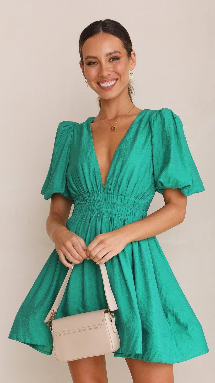 Damen Minikleid mit tiefem V-Ausschnitt Puffärmeln und geraffter Taille