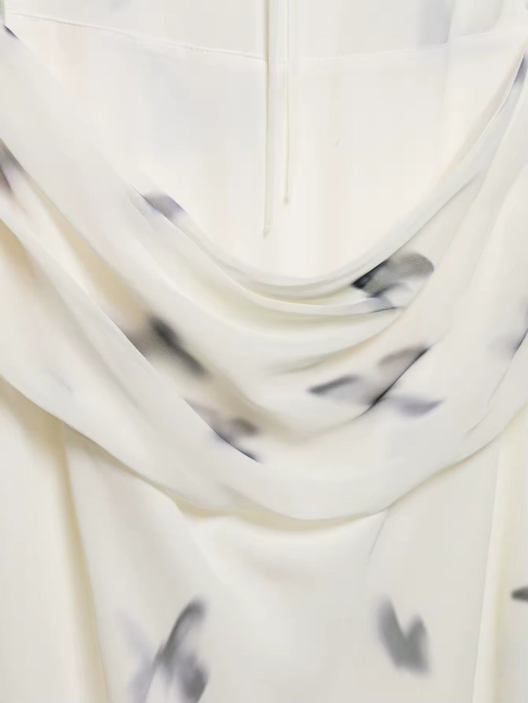 Damen Neckholder Maxikleid mit Schmetterlingmuster und offenem Rücken mit geraffter Taille