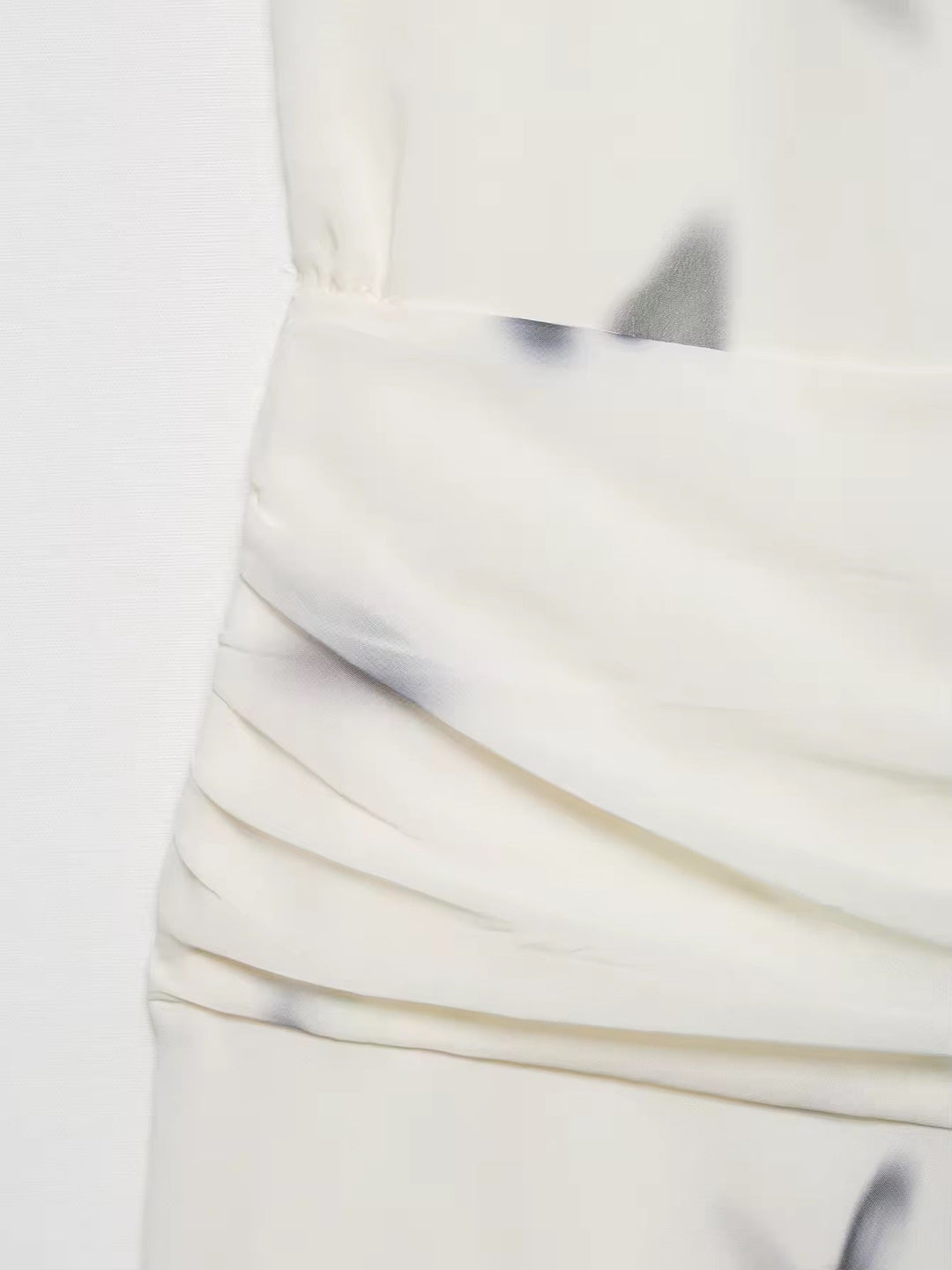 Damen Neckholder Maxikleid mit Schmetterlingmuster und offenem Rücken mit geraffter Taille