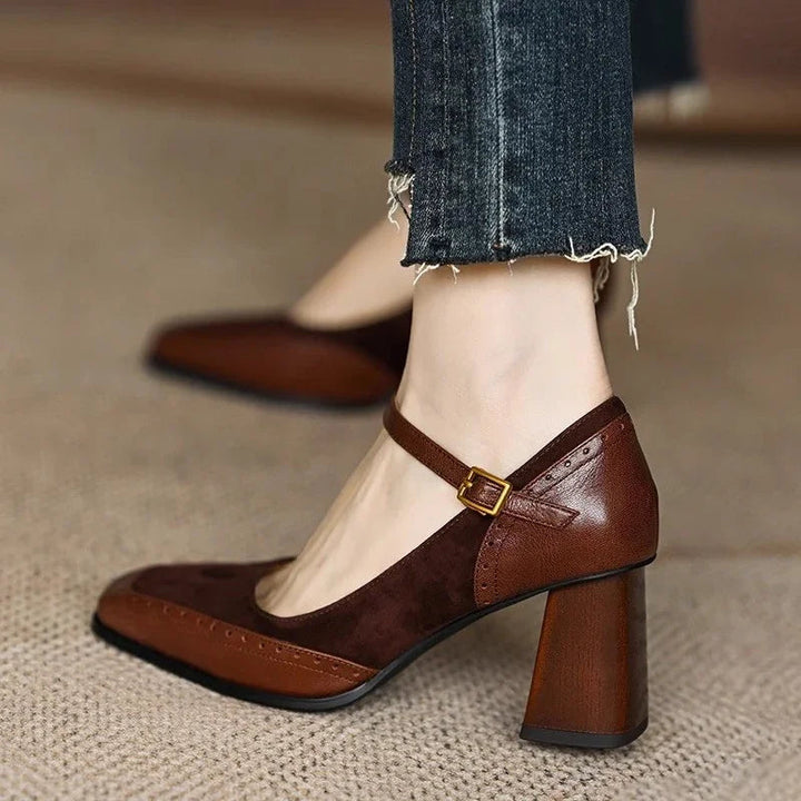 Damen Pumps mit eckiger Spitze und Riemenverschluss-Women Footwear-Alpenkind