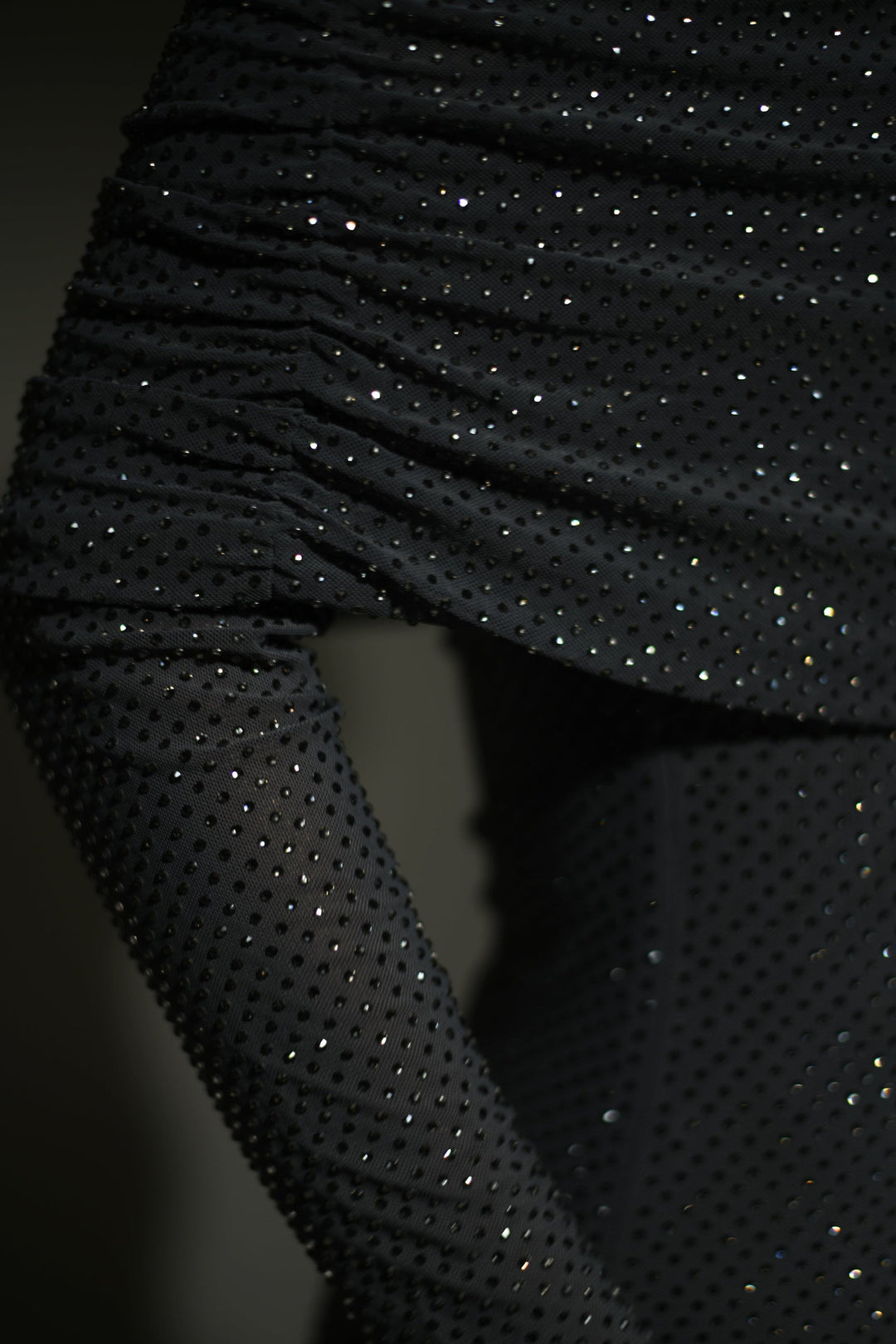 Damen Schulterfreies Glitzer-Maxikleid mit langen Ärmeln