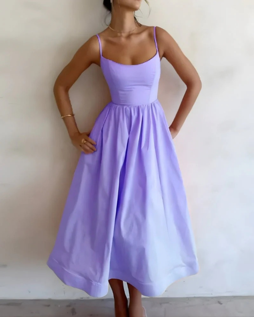 Damen Sommerkleid mit Spaghettiträgern in Midi-Länge | A-Linie