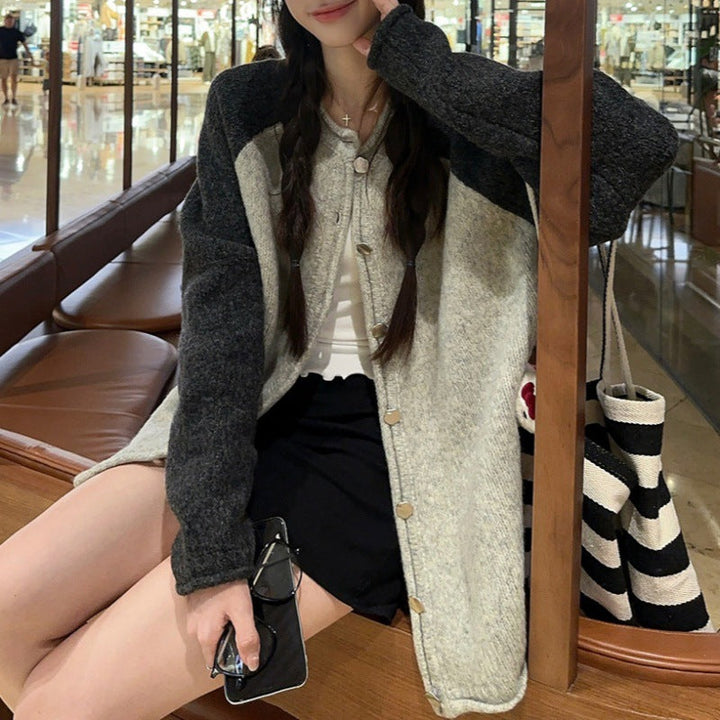Damen Strickjacke mit Knopfleiste und kontrastierenden Ärmeln-Women Jackets-Alpenkind