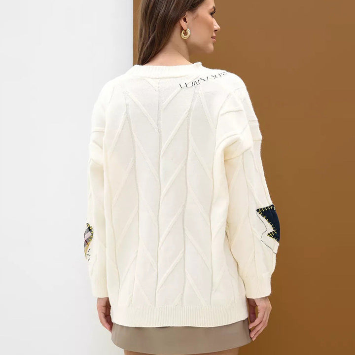 Damen Strickjacke mit Knopfleiste, V-Ausschnitt und aufgesetzten Taschen-Women cardigans-Alpenkind