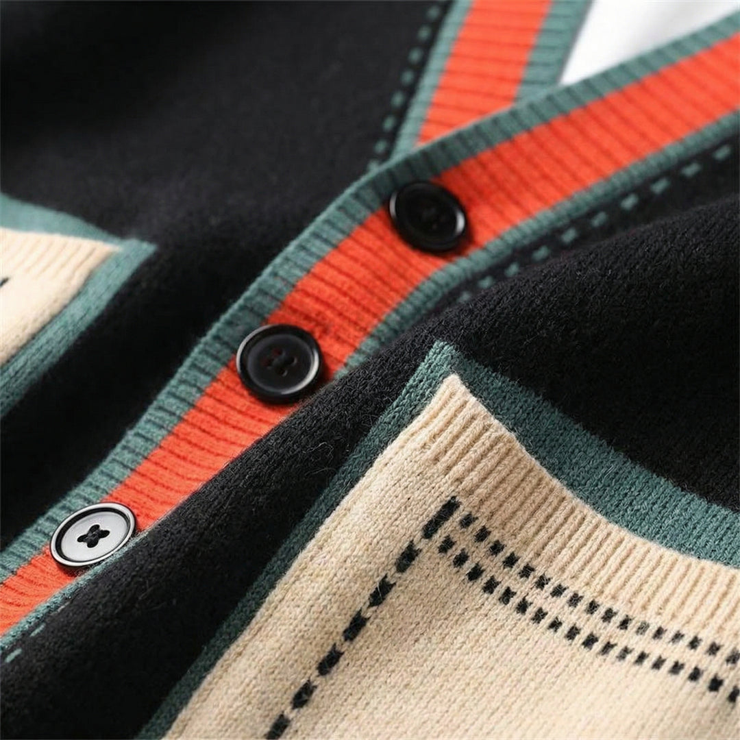 Damen Strickjacke mit V-Ausschnitt und Knopfleiste-Men Cardigans-Alpenkind