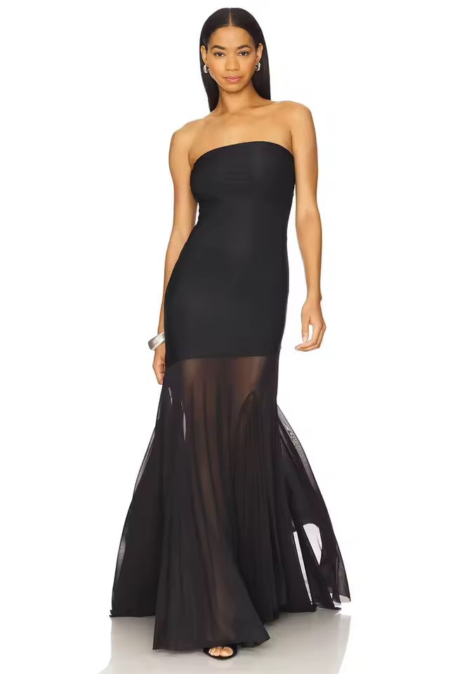 Damen Trägerloses Maxikleid mit asymmetrischem durchsichtigem Einsatz und ausgestelltem Saum
