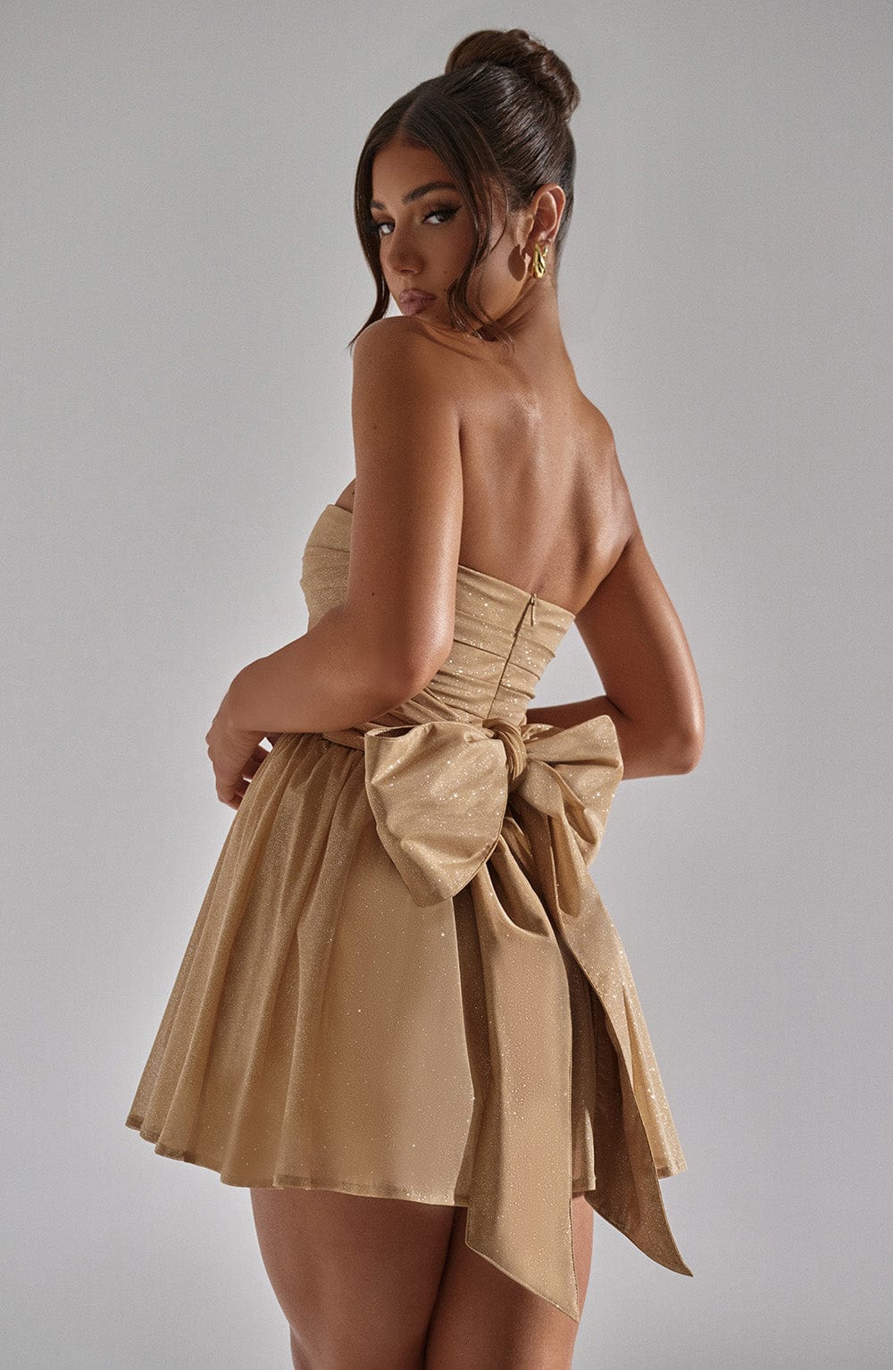 Damen Trägerloses Minikleid mit gerafftem Oberteil