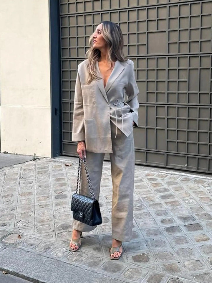 Damen Zweiteiliges Set mit Langem Blazer Reverskragen Bindegürtel und Weiter Hose