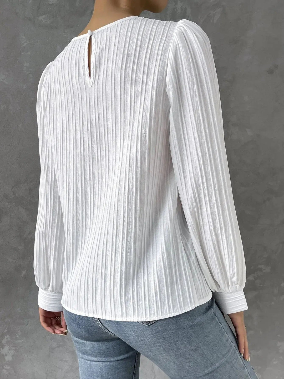 Damenbluse mit langen Ärmeln, Plissee-Struktur und Knopfverschluss hinten-Women Shirt-Alpenkind