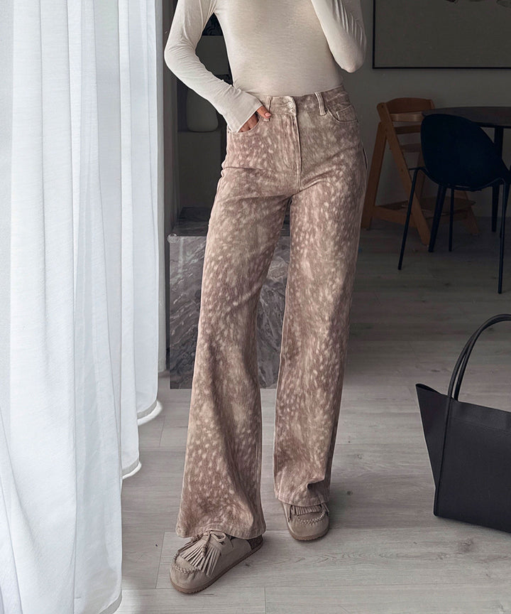 Stretch Straight Leg Jeans Sandria Beige Ladypolitan ♡