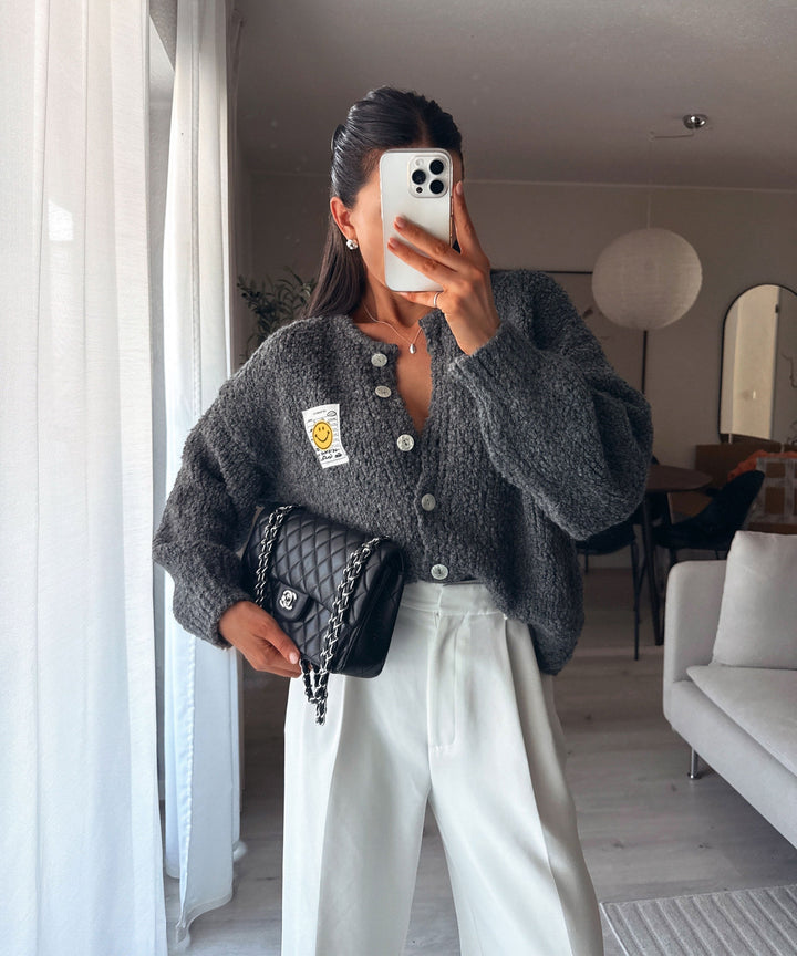 Boucle Cardigan Lalya Grau Ladypolitan ♡
