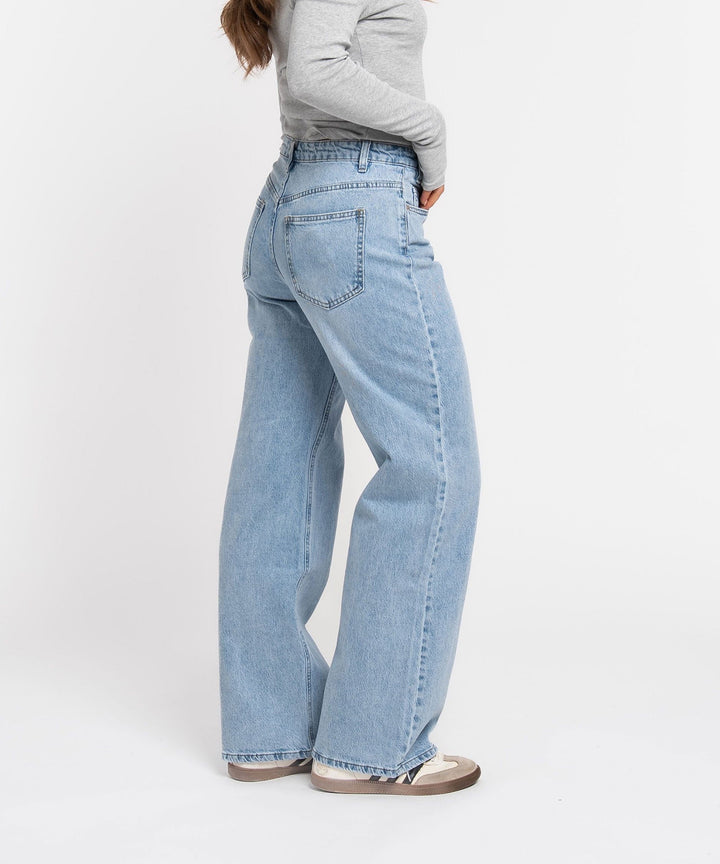 Stretch Straight Leg Jeans Galia Hellblau Ladypolitan ♡