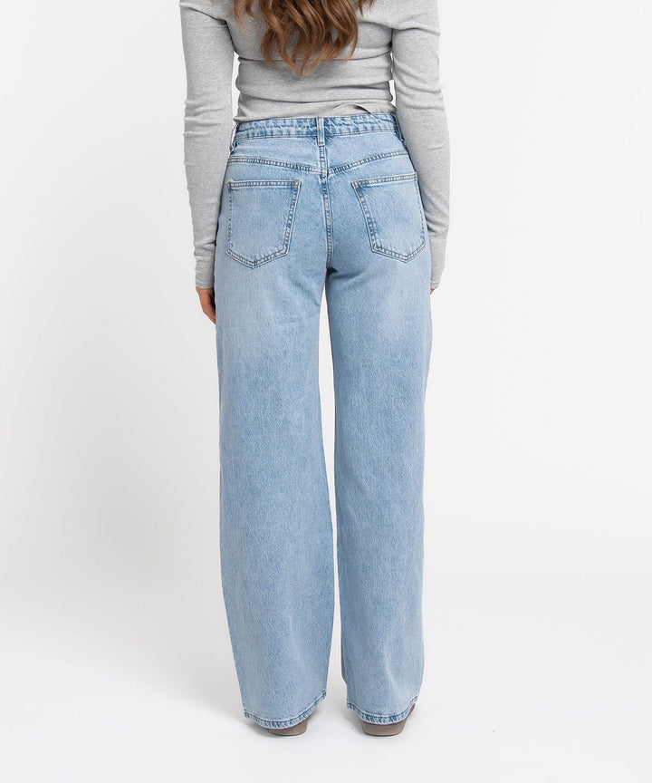 Stretch Straight Leg Jeans Galia Hellblau Ladypolitan ♡