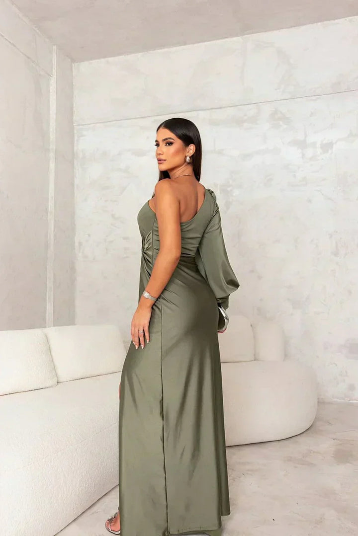 Melyssa – Elegantes Abendkleid mit schulterfreiem Design