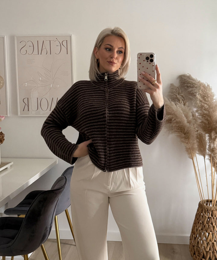 Zip Strickjacke Helena Streifen Braun Ladypolitan ♡