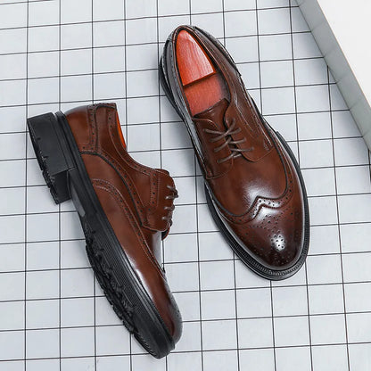 Herren Schnürschuhe mit Wingtip-Details und Perforierter Oberfläche-Men Footwear-Alpenkind