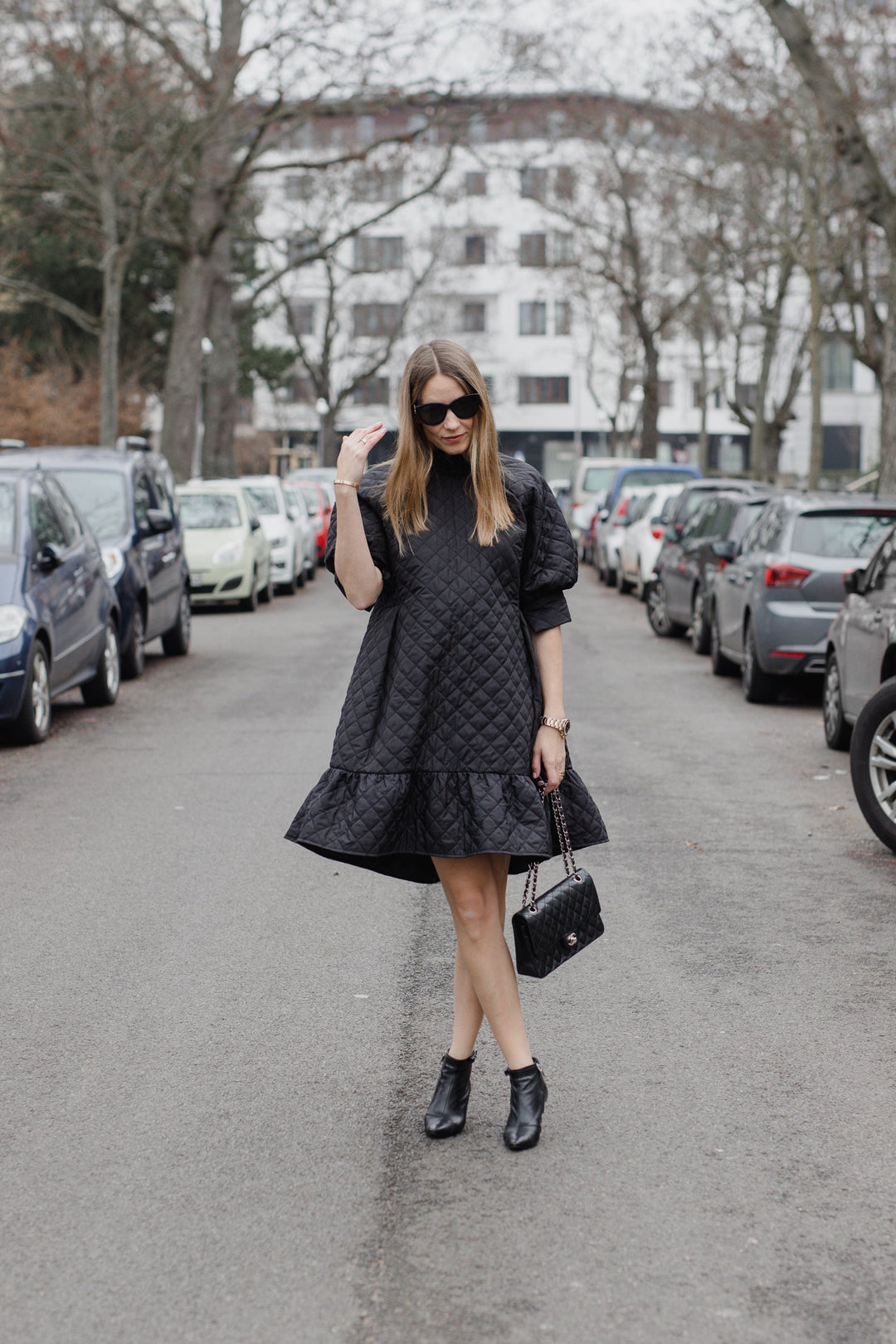 Gestepptes Kleid für Damen in Schwarz