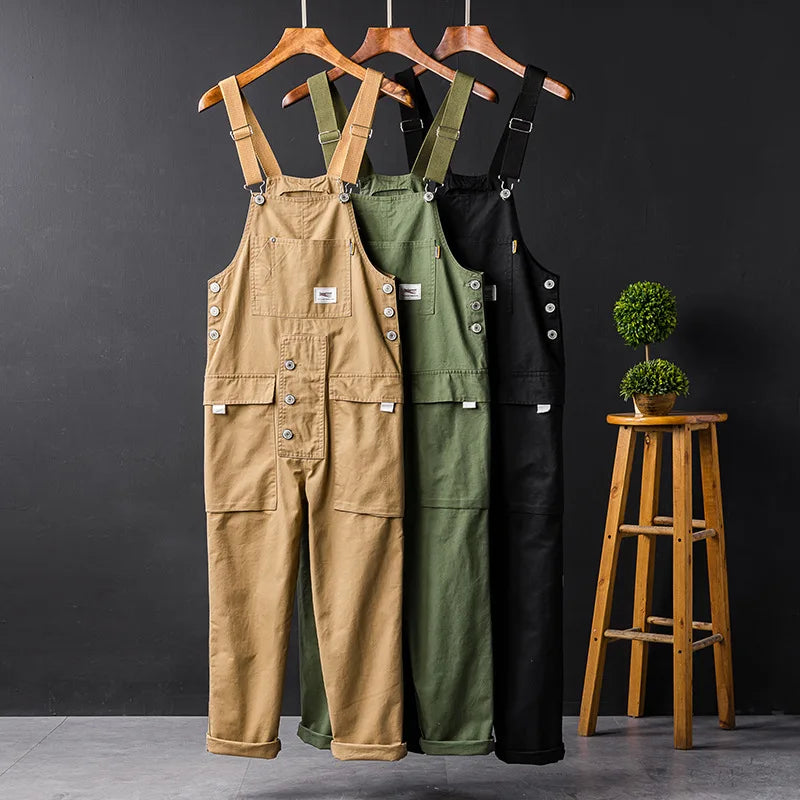 Gartenoverall mit verstellbaren Trägern