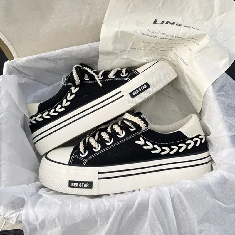 Mädchen-Sneaker aus Canvas mit klobiger Plateausohle | Dicke Sohle
