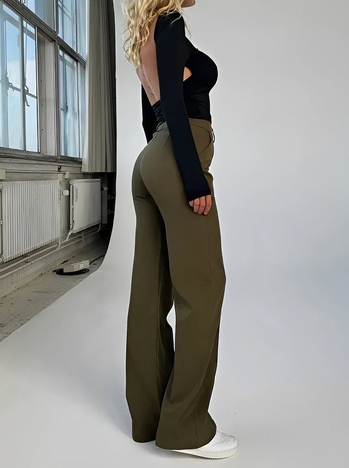 Nancy - Gerade geschnittene Bootcut-Hose für Damen