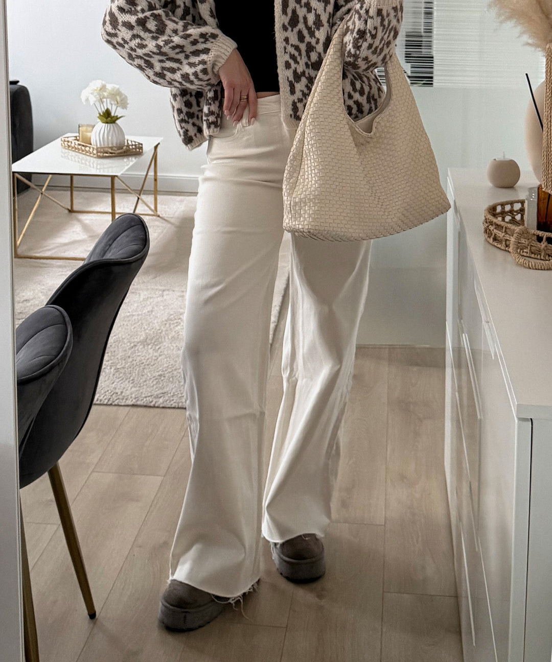 Extra Long Stretch Mid Waist Wide Leg Jeans Zerra Beige Ladypolitan ♡
