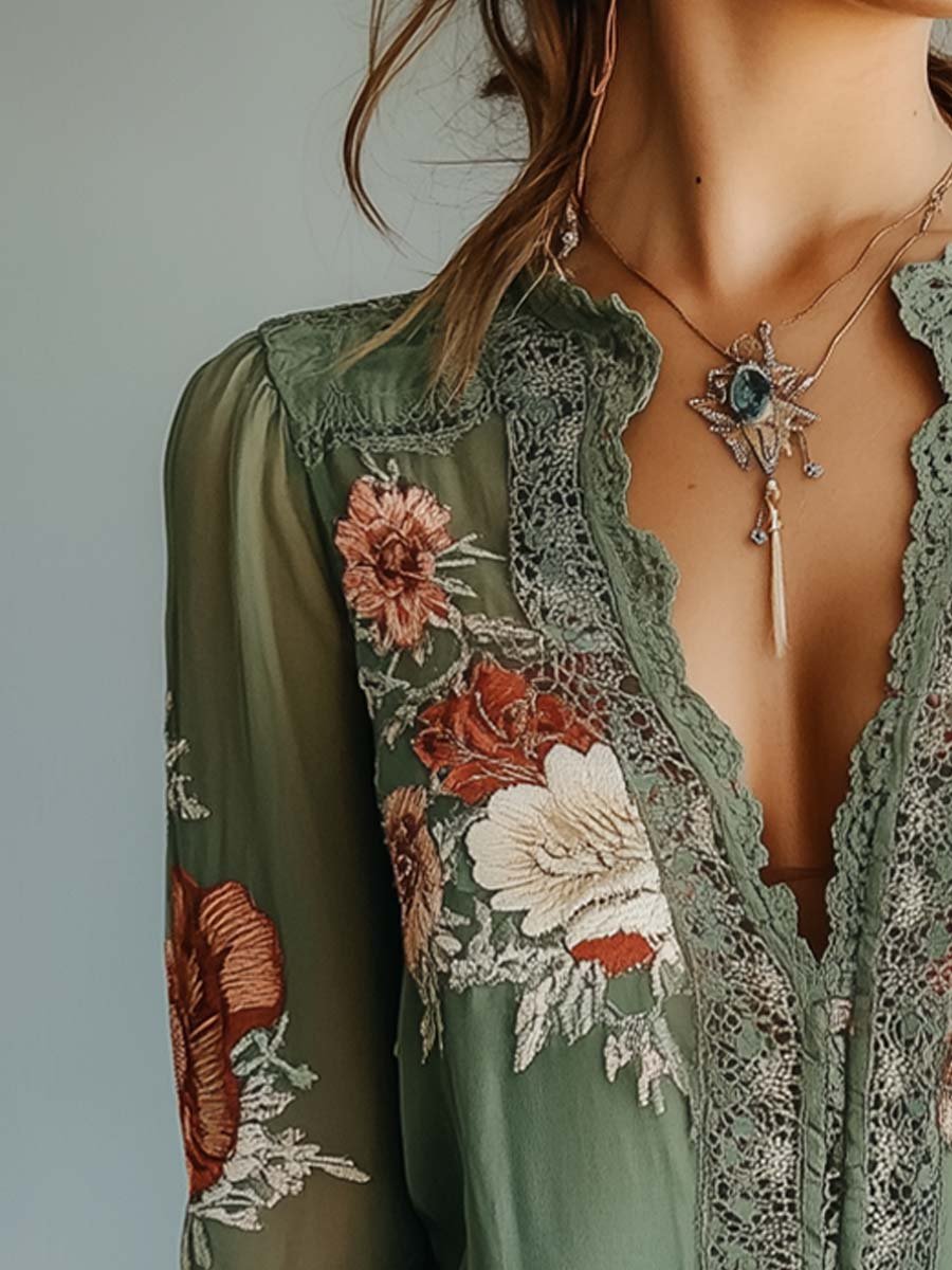 Damenbluse mit Blumenmuster und Spitzenverzierung, langärmelig