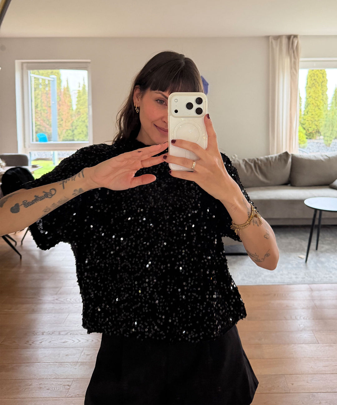 Pailletten T-Shirt Lilli Schwarz Ladypolitan ♡