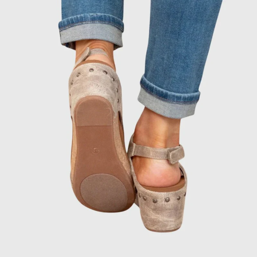 Meta | Damen Sandalen mit verstellbaren Riemen